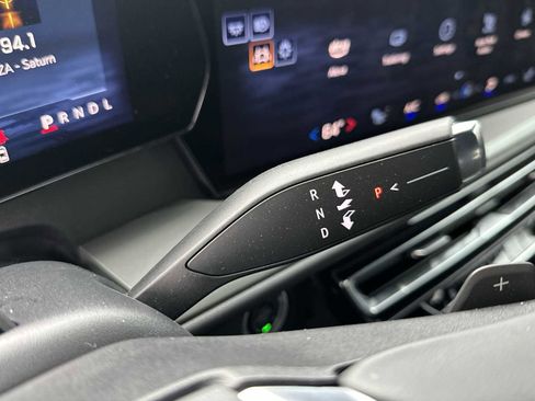 New 2025 Chevrolet Traverse LT w/ Enhanced Driving Package image 23