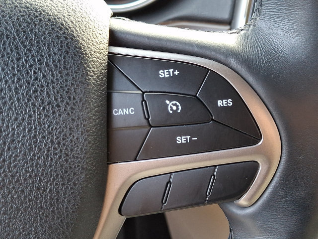 Used 2018 Jeep Grand Cherokee Limited AWD/4WD image 21