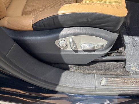 Used 2016 Porsche Cayenne S image 16