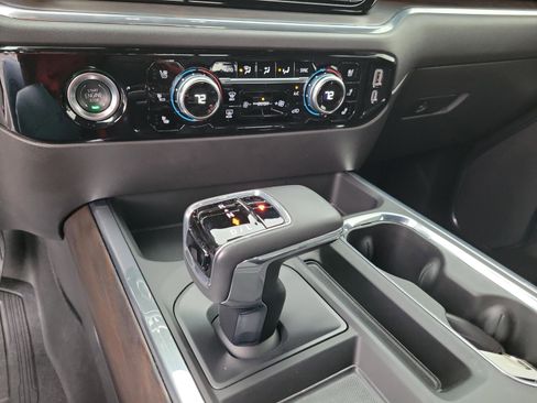 Used 2024 GMC Sierra 1500 SLT w/ SLT Premium Package image 26