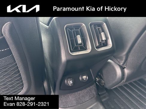 Used 2022 Kia Sorento S FWD image 18