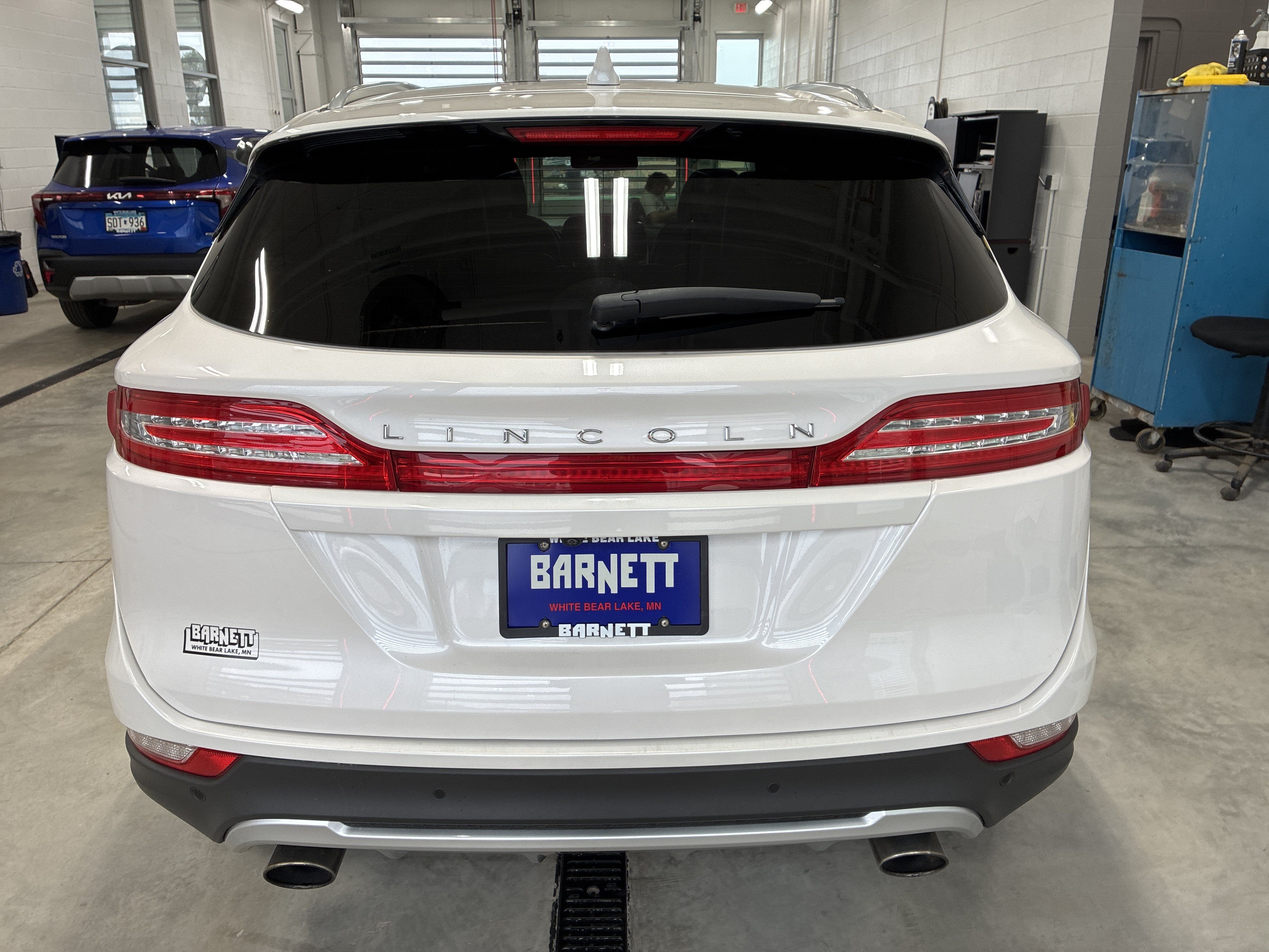 Used 2017 Lincoln MKC Select w/ Select Plus Package FWD image 8