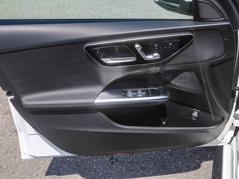 Used 2023 Mercedes-Benz C 300 Sedan image 16