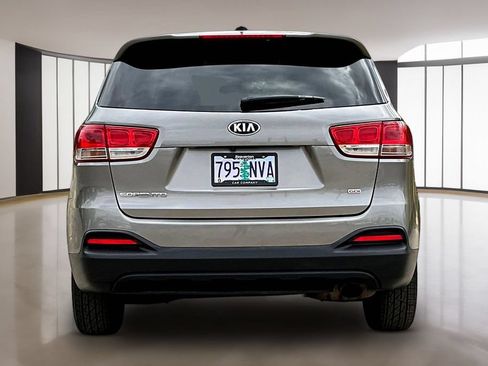 Used 2018 Kia Sorento L FWD image 6