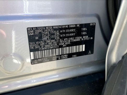 Used 2025 Toyota RAV4 XLE w/ Convenience Package image 34