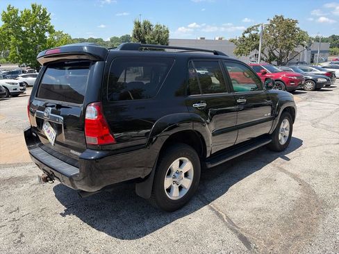 Used 2006 Toyota 4Runner SR5 AWD/4WD image 5