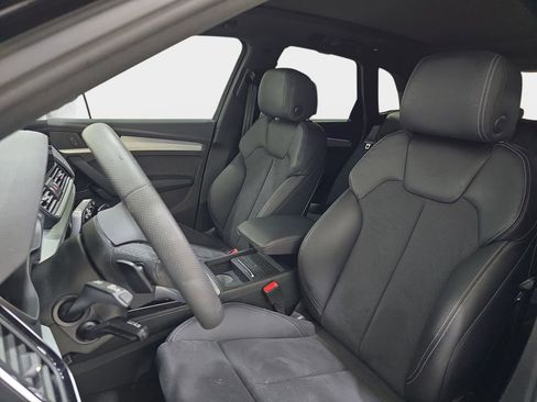 Used 2024 Audi Q5 e Prestige w/ Prestige Package AWD/4WD image 14