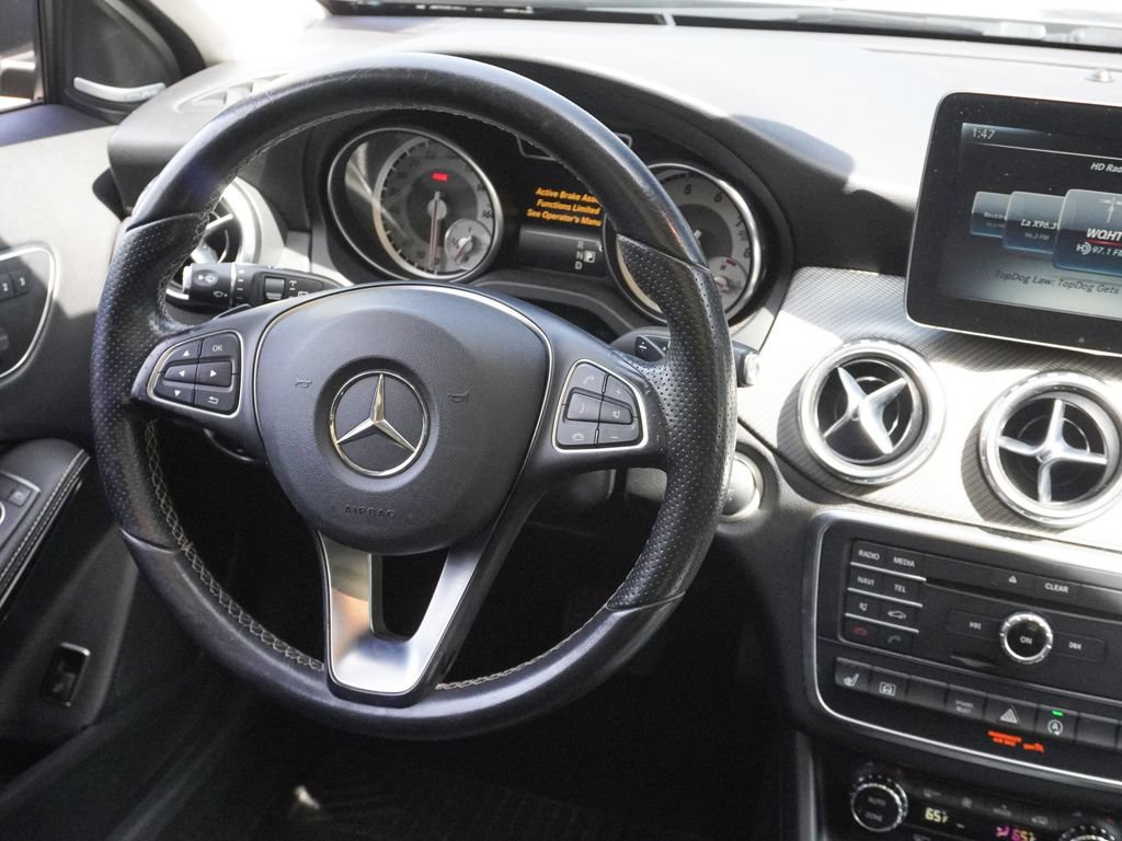 Used 2017 Mercedes-Benz GLA 250 4MATIC image 25