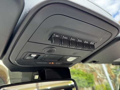 Used 2023 Ford Bronco Wildtrak AWD/4WD image 38