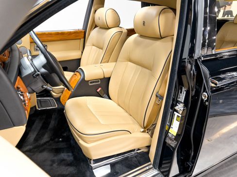 Used 2013 Rolls-Royce Phantom Sedan RWD image 8