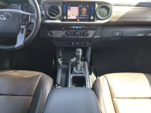 Used 2019 Toyota Tacoma Limited RWD image 15