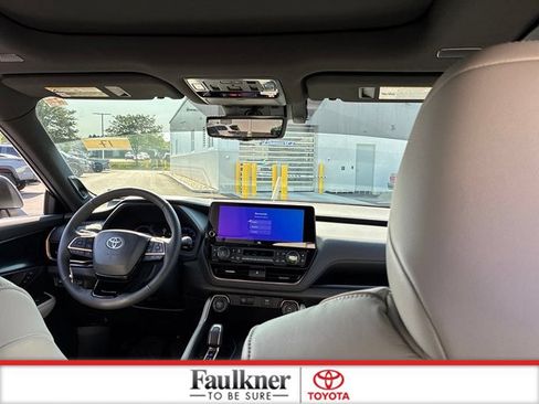 Certified 2026 Toyota Grand Highlander AWD Hybrid image 26