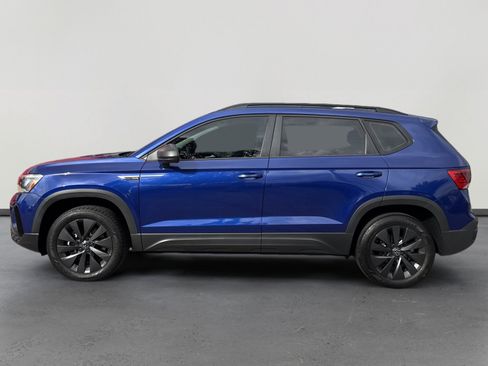 Certified 2024 Volkswagen Taos S image 3