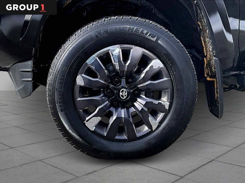 Used 2023 Toyota Tacoma Limited image 11