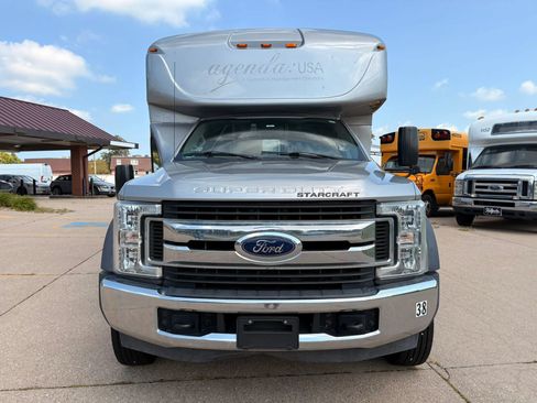 Used 2019 Ford F550 2WD Regular Cab Super Duty image 3