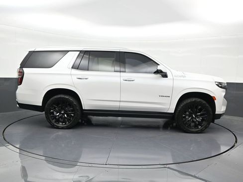 Used 2021 Chevrolet Tahoe High Country w/ Premium Package AWD/4WD image 7