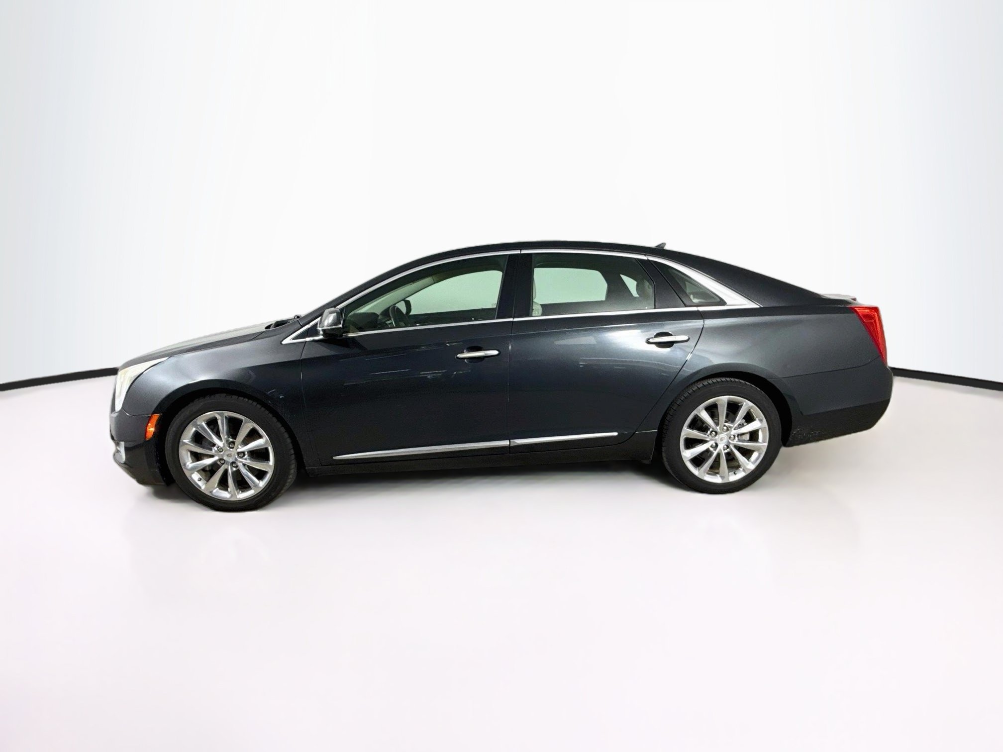 Used 2014 Cadillac XTS Luxury AWD/4WD image 7