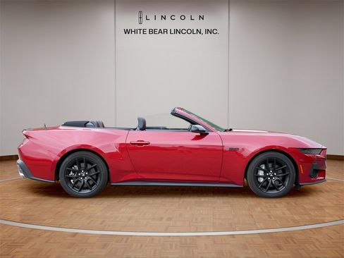 Used 2024 Ford Mustang GT Premium image 4