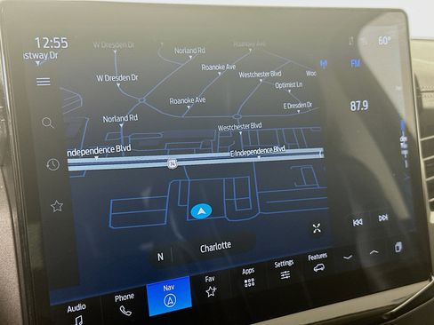 Used 2024 Ford Expedition XLT image 22