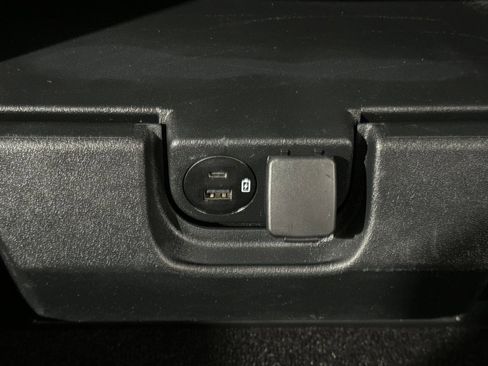 Used 2021 Ford F150 XLT w/ XTR Package image 34