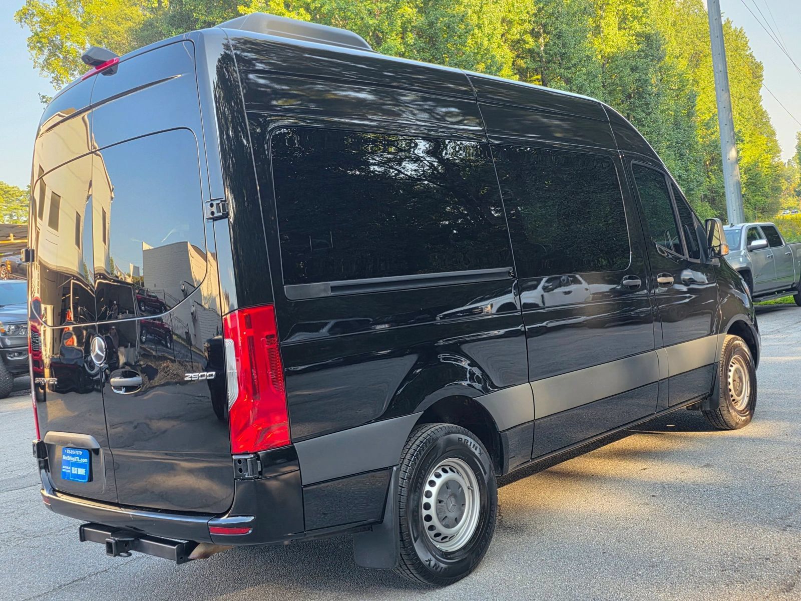 Used 2019 Mercedes-Benz Sprinter 2500 w/ Driver Convenience Package image 31