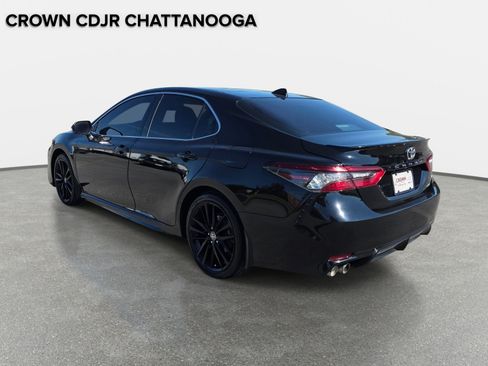 Used 2021 Toyota Camry XSE FWD image 7