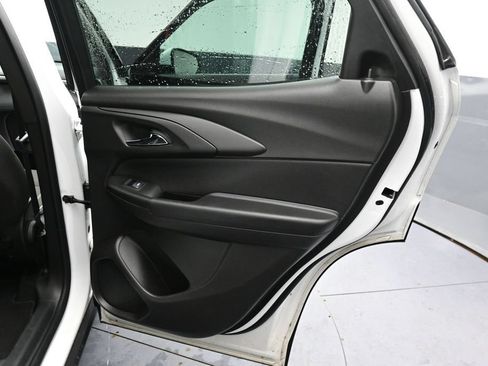 Used 2025 Chevrolet TrailBlazer LT AWD/4WD image 20