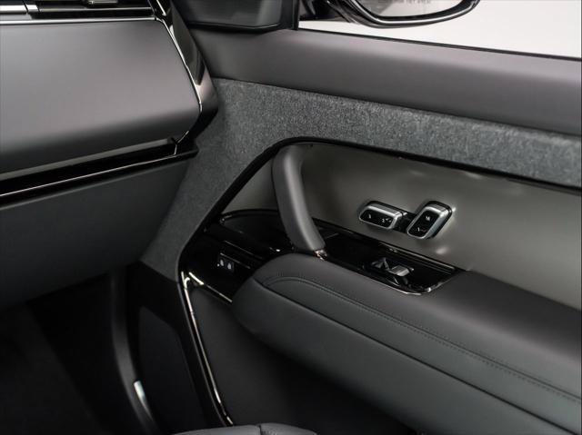 New 2026 Land Rover Range Rover Sport Dynamic SE AWD/4WD image 29