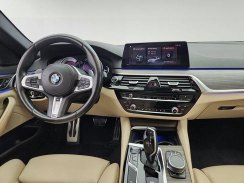 Used 2019 BMW 530i xDrive AWD/4WD image 28