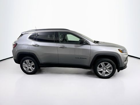 Used 2022 Jeep Compass Latitude w/ Convenience Group image 4