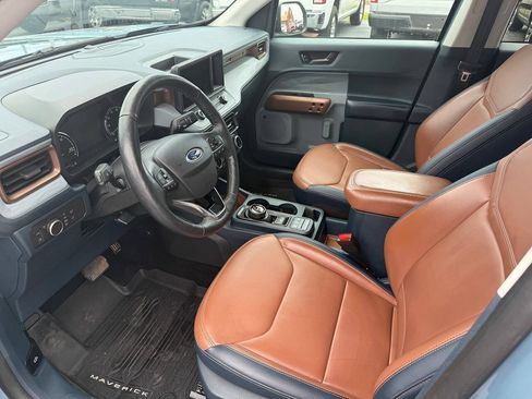 Used 2022 Ford Maverick Lariat w/ Lariat Luxury Package FWD image 11