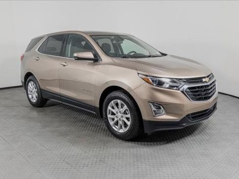 Used 2018 Chevrolet Equinox LT FWD image 11