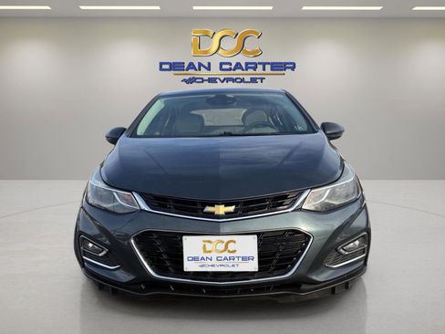Used 2018 Chevrolet Cruze Premier image 8