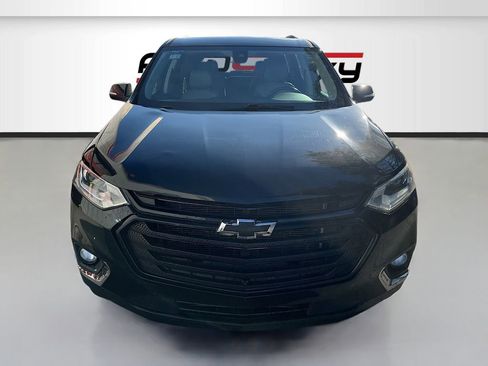 Used 2021 Chevrolet Traverse RS image 2