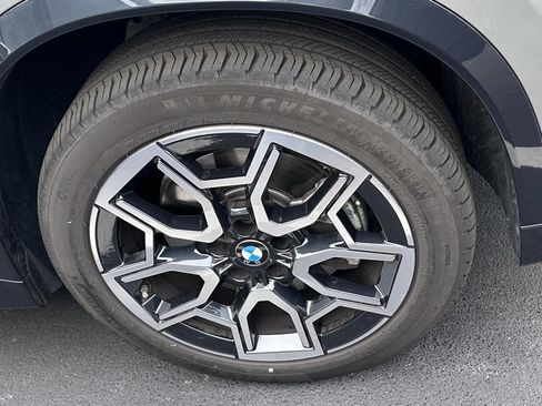 Used 2025 BMW X1 xDrive28i w/ Technology Package image 4