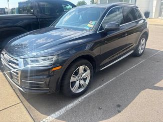 Used 2019 Audi Q5 2.0T Premium Plus w/ Premium Plus Package AWD/4WD video 1