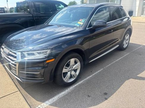 Used 2019 Audi Q5 2.0T Premium Plus w/ Premium Plus Package AWD/4WD image 1