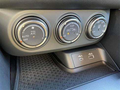 Used 2024 Nissan Z Performance w/ Floor Mat Package image 23