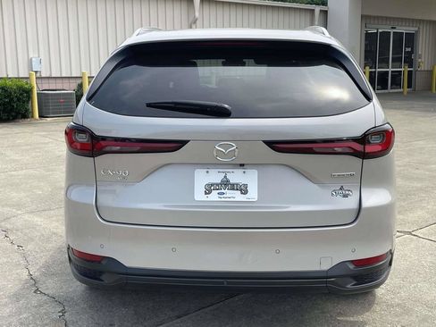 Used 2025 MAZDA CX-90 3.3 Turbo w/ Preferred Package AWD/4WD image 4
