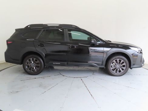 Certified 2025 Subaru Outback Onyx Edition image 2