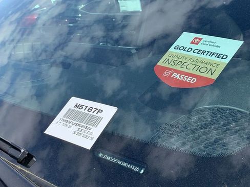 Used 2025 Toyota Tacoma TRD Sport w/ TRD Sport Upgrade Package image 40