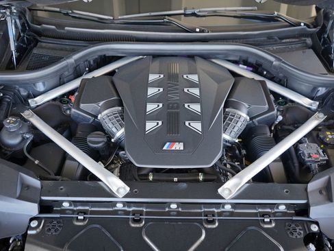 New 2025 BMW X7 M60i w/ Climate Comfort Package image 22