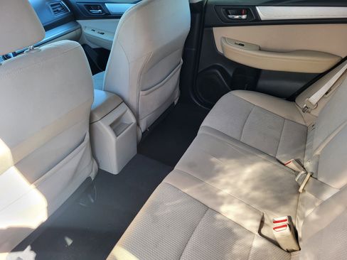 Used 2017 Subaru Outback 2.5i Premium image 28