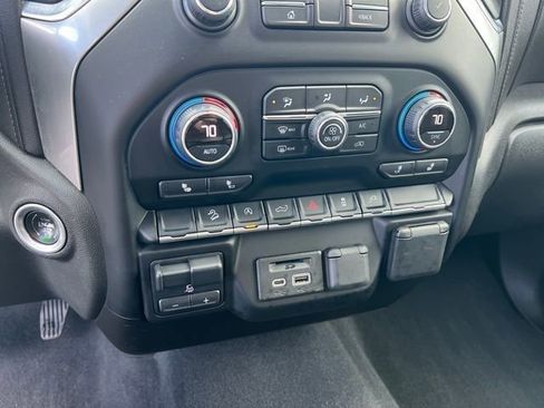 Used 2020 Chevrolet Silverado 1500 LT w/ All-Star Edition image 33