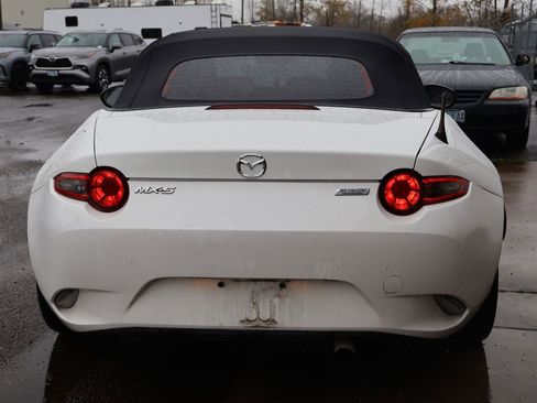 Used 2016 MAZDA MX-5 Miata Sport image 5