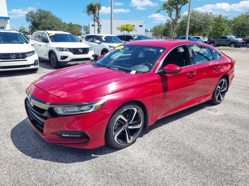 Used 2018 Honda Accord Sport image 4