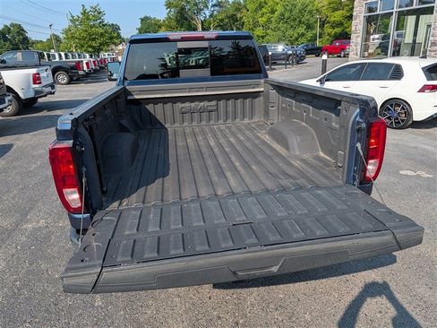 Used 2021 GMC Sierra 2500 SLE w/ SLE Value Package; AWD/4WD image 13