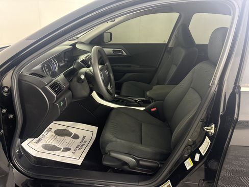 Used 2015 Honda Accord LX image 9
