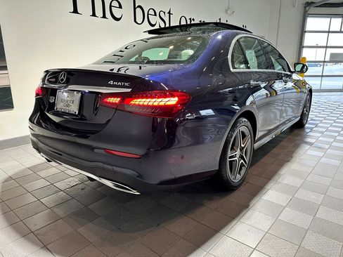 Used 2023 Mercedes-Benz E 350 4MATIC Sedan image 4