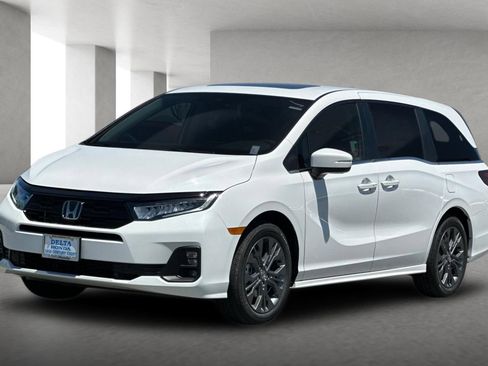 New 2026 Honda Odyssey Touring image 8